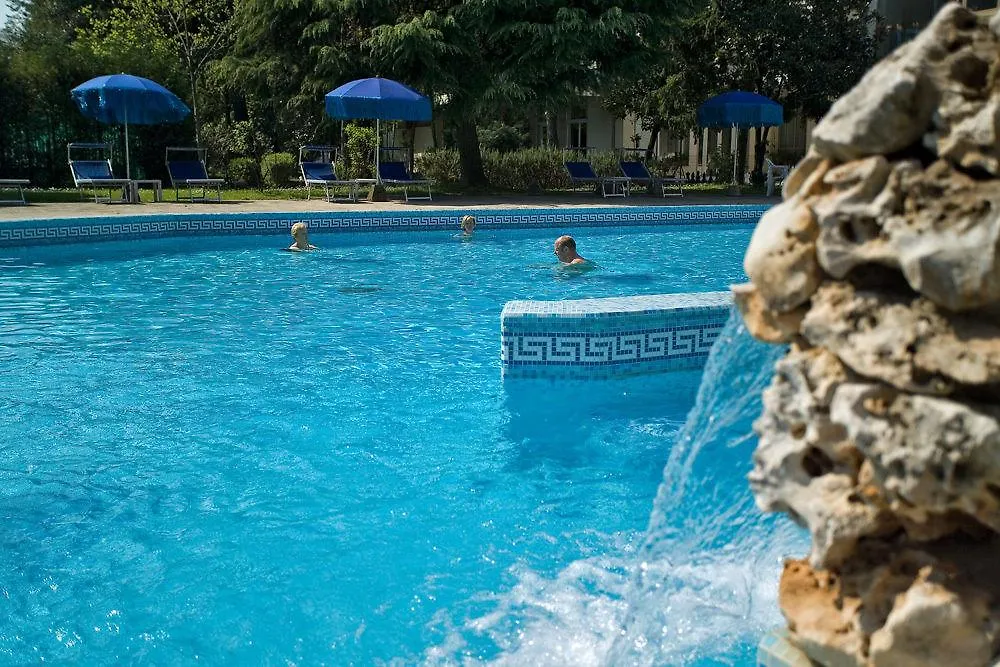 Hotel Terme Bologna Abano Terme 3*,